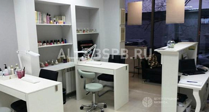 Продажа:  салон красоты в проходном месте у метро 