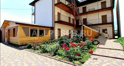 Потрясающий трехэтажный отель в Крыму