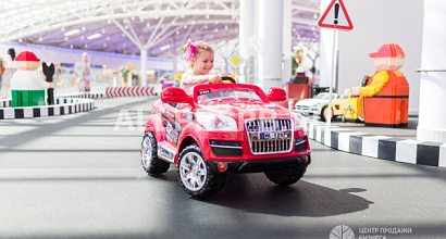 Точка по прокату детских автомобилей в крупном ТРК