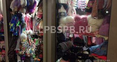 Аренда:  Сдам торговую точку в метро