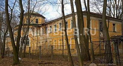 Продажа:  продам торговое помещение, 1500 м 