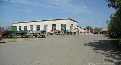 Продается  территория с помещениями свободного назначения 