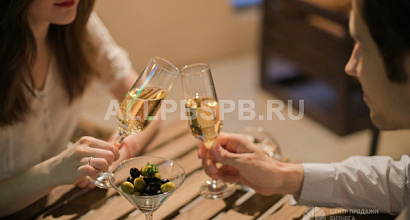 Уникальный рестобар в элитном ЖК на Свердловской набережной (МО Большая Охта)