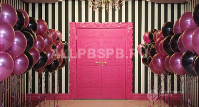 Магазин интимных товаров с постоянными покупателями