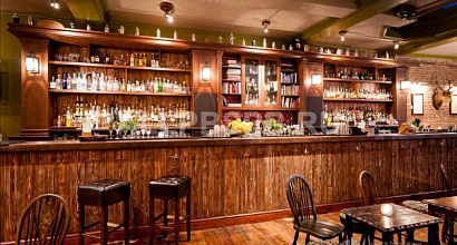 Перспективный крафтовый пивной бар в центре города