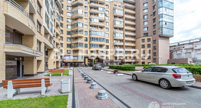 Офисное помещение на первом этаже