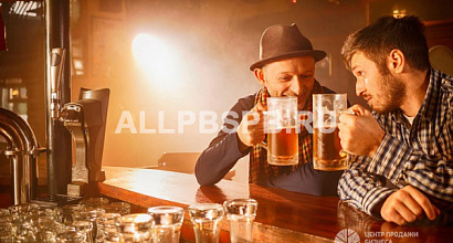 Пивной бар в густонаселенном районе