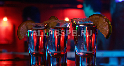 Бар-рюмочная с алкогольной лицензией в аренду