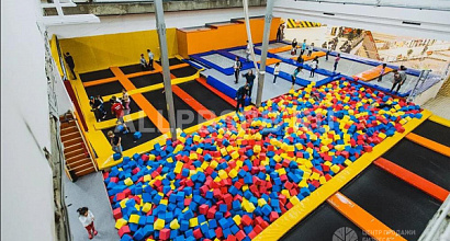 Батутный центр для взрослых и детей