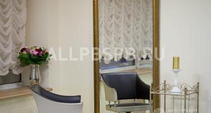 Аренда:  Действующий салон красоты в аренду