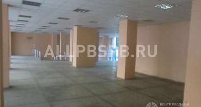 Аренда:Торговое помещение, у метро, 661 м