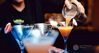 Коктейль-бар на Рубинштейна с низкой арендой