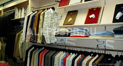 Продается  магазин одежды с ремонтом 