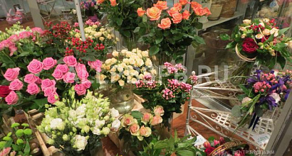 Продажа:  цветочный бутик + подарки