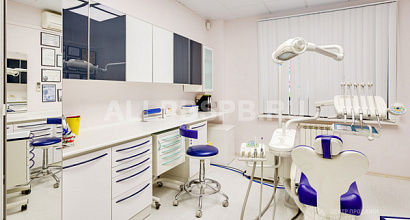 Зуботехническая лаборатория со своей стоматологией