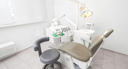 Продается  стоматологический центр около метро. 3 года работы