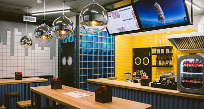 Кафе-шаверма у метро Звездная