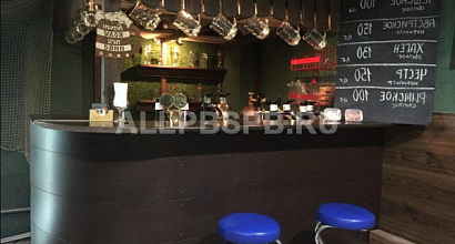 Магазин-бар разливного пива у Парка 300-летия