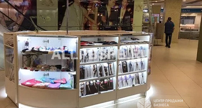 Торговый островок в популярном торговом центре