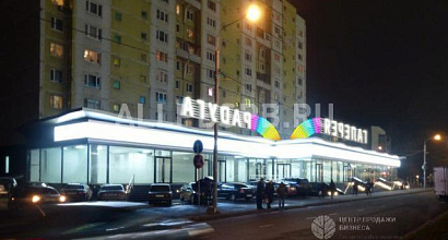 Продается  торговый блок на центральной площади 62 м