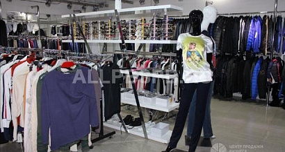 Ceть бyтикoв жeнcкoй oдeжды c coбcтвeнным пpoизводством