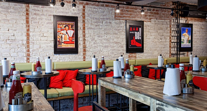 Фаст-фуд кафе у метро Комендантский проспект