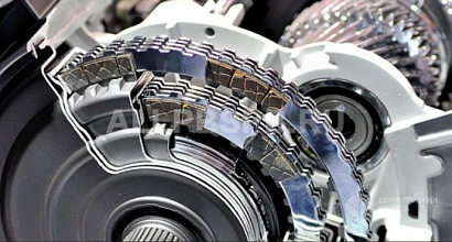 Два автосервиса с заключенными договорами на обслуживание таксопарков