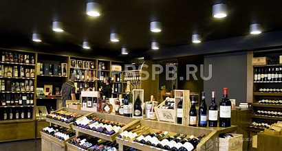 Сдается в аренду помещение с евро ремонтом под торговлю, услуги, офис в центре города!