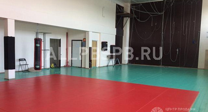 Продажа:  Готовый спортзал под батуты фитнес 5 мин. от метро