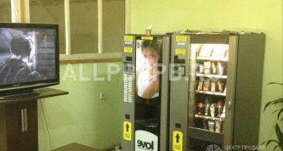 Готовый бизнес  продам кофейный и снековый автомат с местом 
