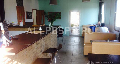 Продается  кафе, цветочный магазин 