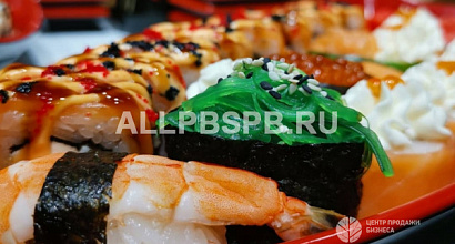 Суши-бар самой известной сети в городе