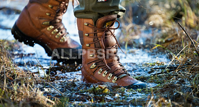 Прибыльный  интернет-магазин брендовой обуви для рыбаков, охотников и активного образа жизни