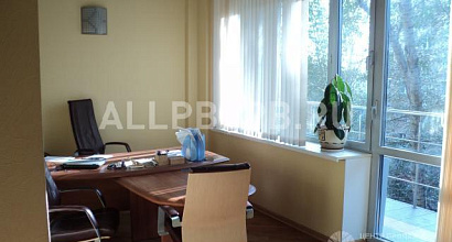 Аренда:  Офисное помещение, 175 м