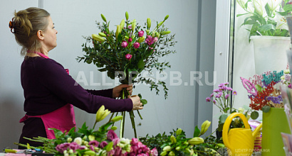 Цветочный сервис по доставке цветов с раскрученным интернет-магазином