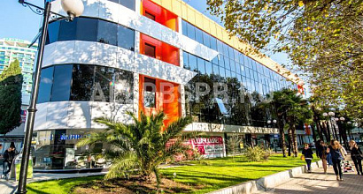 Продается  торговое помещение, 2000 м