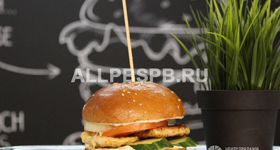 Прибыльная бургерная на фуд-корте в крупном ТЦ