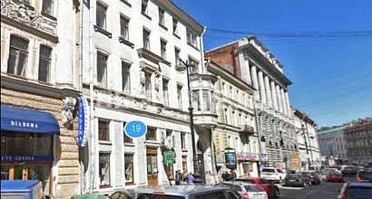 Отдельно стоящее административное здание в центре города