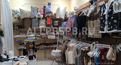 Продажа: Готовый бизнес  магазин-бутик одежды из натуральной шерсти в тц