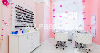 Действующая студия маникюра