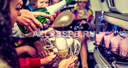 Компания, занимающаяся организацией праздников на лимузинах