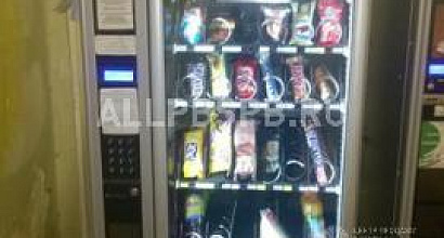 Продается  снековый автомат snakky max 2013 года