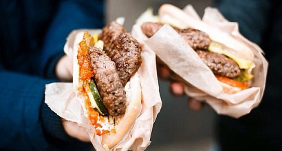 Торговая точка-кафе в очень проходимом месте