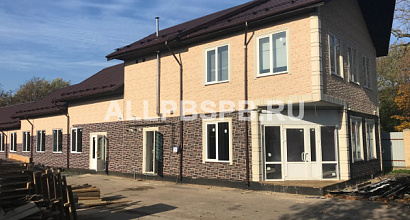 ТЦ в п. Парголово с ЗУ в собственности